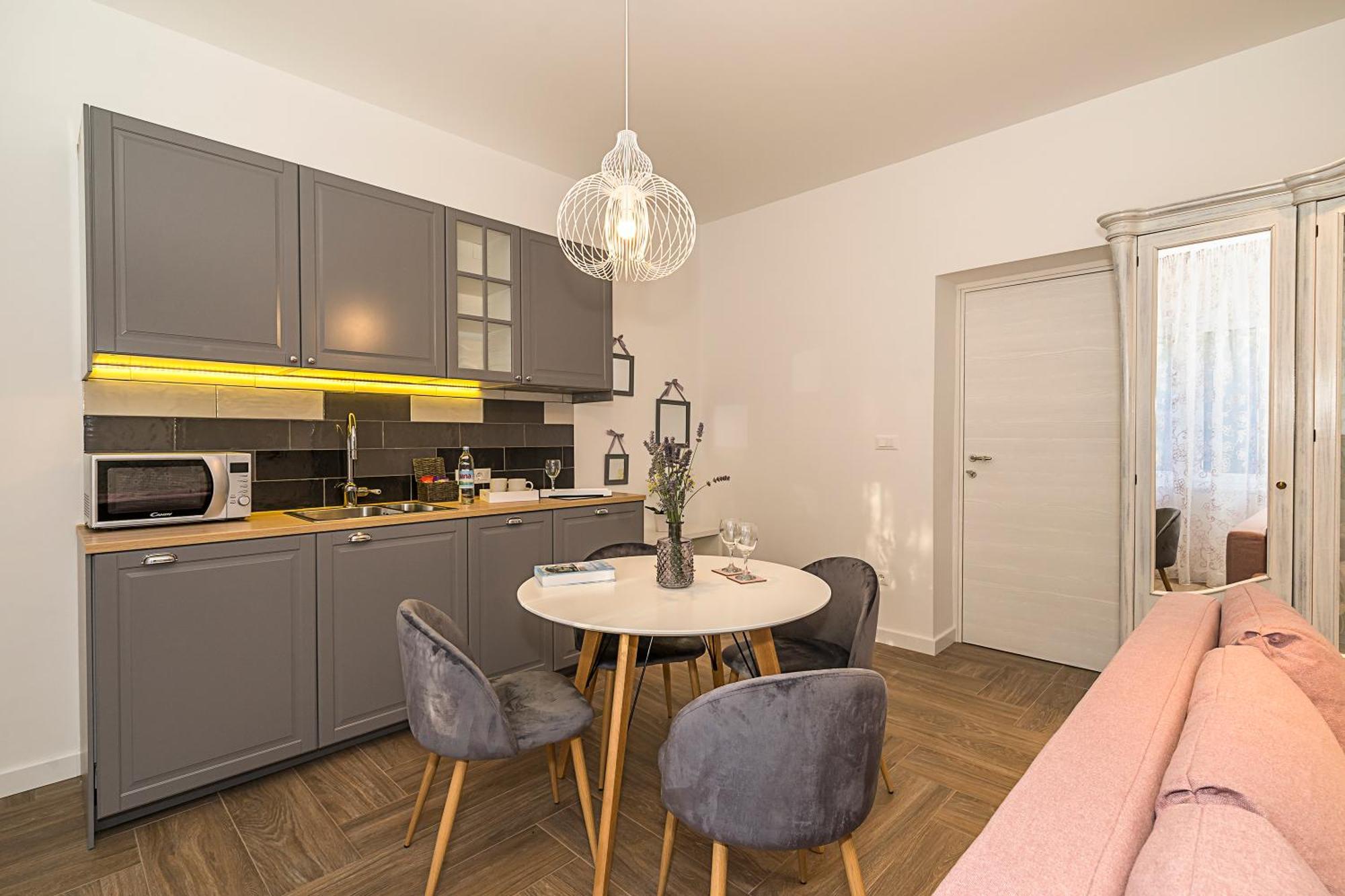 Studio Apartments Marcel スプリト エクステリア 写真